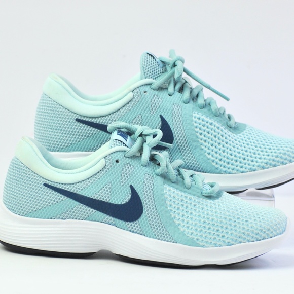 Size 7 Nike Revolution 4 Women's Shoes - Picture 11 of 11